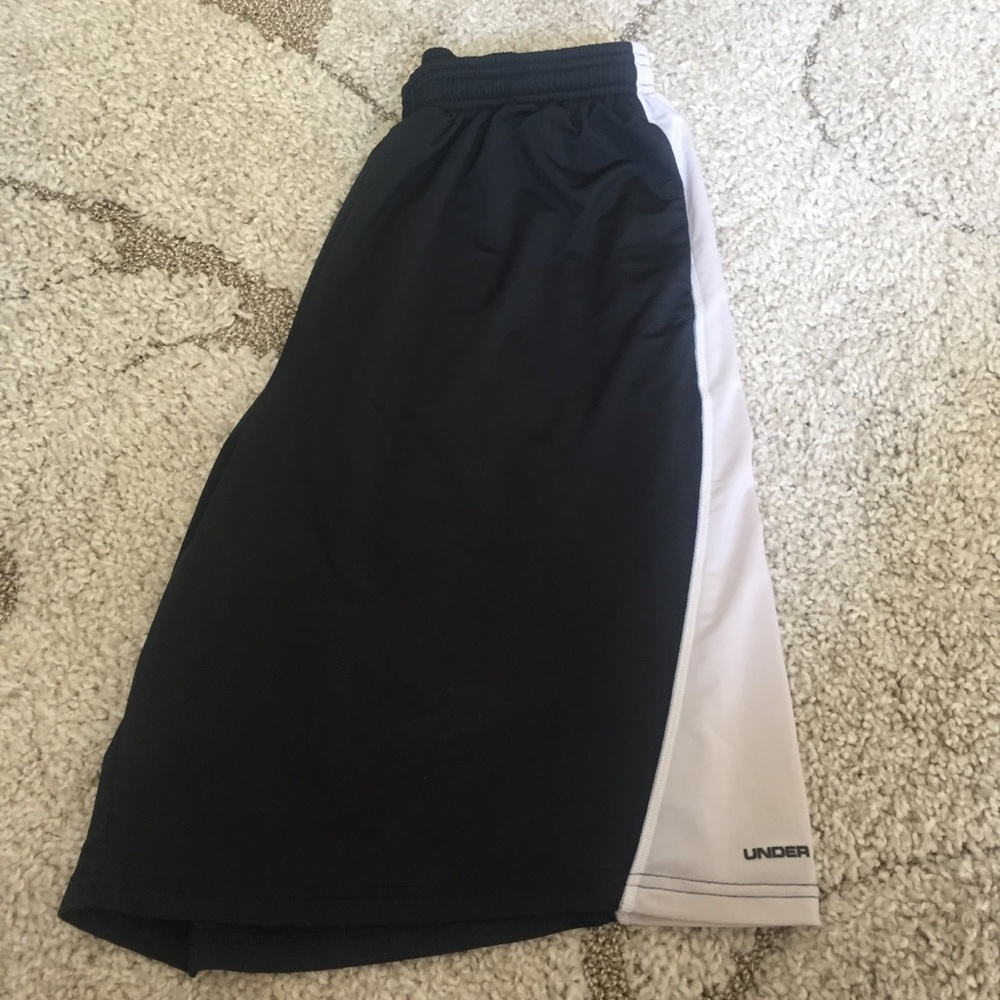 Men’s Under Armour athletic shorts
